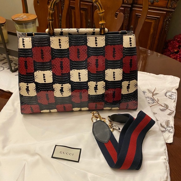 GUCCI♥️RUNWAY BAG♥️NEW❤️Nymphaea snakeskin Tote - Picture 12 of 16